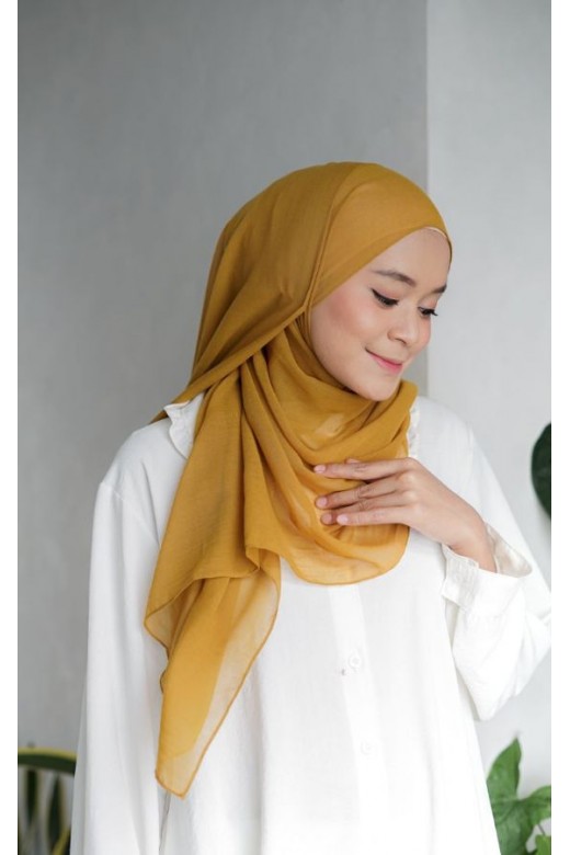 Pasmina Voal Gucci Jahit Tepi Mustard